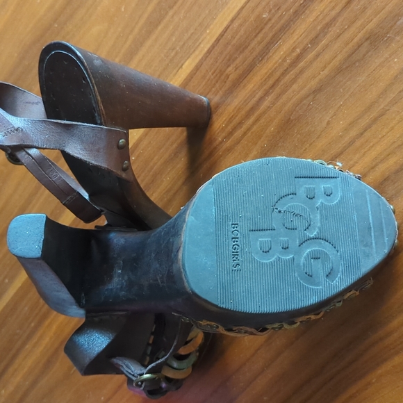 BCBGirls Shoes Wooden T-strap Block Heel Size 7 1/2 - Picture 6 of 9